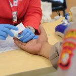 Diagnosa Penyakit Kompleks Hanya Dengan Setetes Darah Via Lab On A Chip Revolusi Kedokteran Presisi