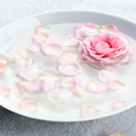 Manfaat Air Mawar Untuk Kesegaran Wajah Rahasia Kecantikan Alami Yang Teruji Waktu