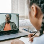 Tips Menghadapi Kritik Dengan Kepala Dingin Kunci Pertumbuhan Diri Dan Profesionalisme